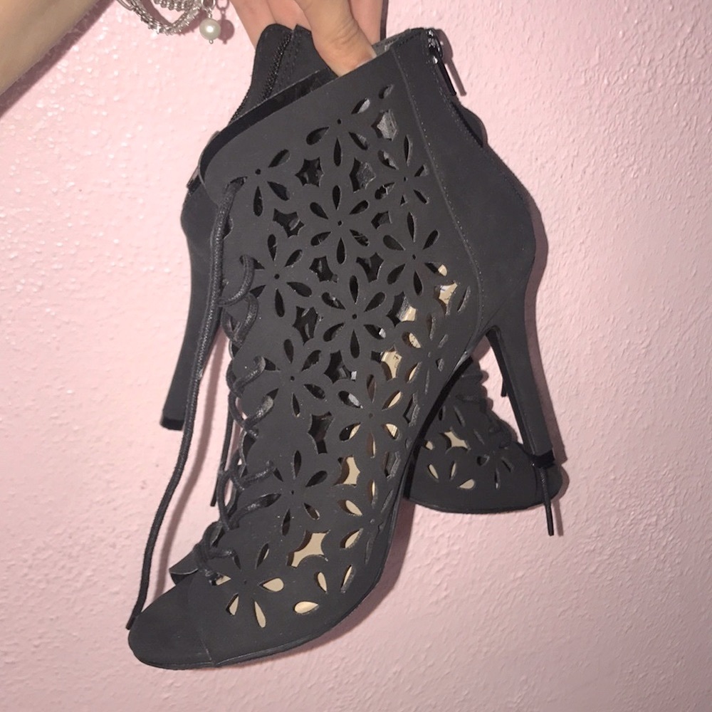 Cute heels! 👠✨